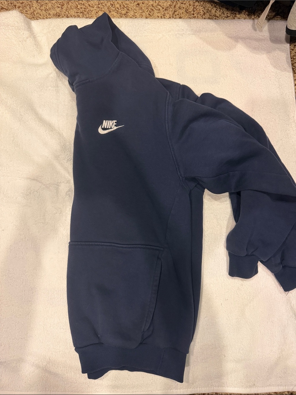 Nike youth XL Dark Navy Hoodie Pullover Sweatshirt